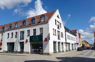 Wohnung mieten in Burgtorstraße 1a, 17348 Woldegk, 4-Raum-Wohnung am Markt der Stadt Woldegk