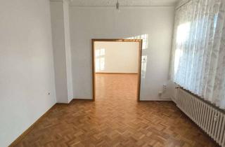 Wohnung mieten in Clemens-August-Straße, 59821 Arnsberg, 5 Zimmern Etagen-Altbauwohnung 1. Stock in Alt-Arnsberg