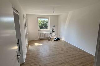 Wohnung mieten in Noldestraße 14, 24539 Neumünster, Teilsanierte 1,5-Zimmer-Wohnung in Neumünster-Ruthenberg