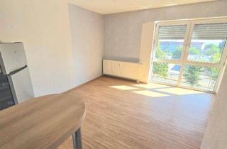 Wohnung mieten in Pausaer Straße 131, 08525 Plauen, Niedliche 1-R. Whg. mit Lift, EBK und Außenjalousien (Stellplatz möglich)