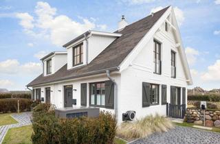 Doppelhaushälfte kaufen in 25980 Sylt, Exklusive Doppelhaushälfte direkt hinter der Düne zum Weststrand (Hausteil 2/Dauerwohnung)