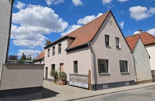 Haus kaufen in 67240 Bobenheim-Roxheim, Großzügiges Wohnanwesen mit Halle, Hof und Garten in Bobenheim-Roxheim