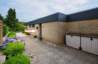 Haus kaufen in 25813 Husum, Optimal für Paare oder Singles jeden Alters: gepflegtes Reihenmittelhaus in sehr guter Husumer Lage.