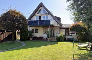 Haus kaufen in Sudetenlandstraße 43, 83024 West, Teilrenoviertes Zweifamilienhaus mit Erweiterungspotenzial in familienfreundlicher Lage