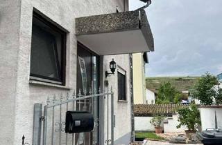 Reihenhaus kaufen in Kaiserstr. 25, 74366 Kirchheim, Modernisiertes Endreihenhaus in Kirchheim am Neckar