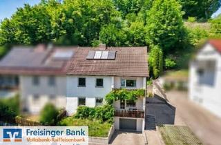 Haus kaufen in 85456 Wartenberg, DHH in Wartenberg in Hanglage – Zweifamilienhaus mit Balkon, Garten & Ausbaupotenzial - Erbpacht -