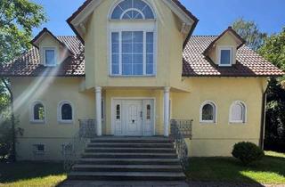 Villa kaufen in 75378 Bad Liebenzell, Exklusive Villa mit Innenpool, Sauna und großzügigem Grundstück in 75378 Bad Liebenzell