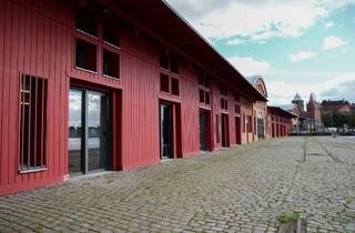 Gewerbeimmobilie mieten in Hafenstraße 1a, 23568 St. Gertrud, Möbilierte attraktive Gewerbeeinheit an der Kaikante