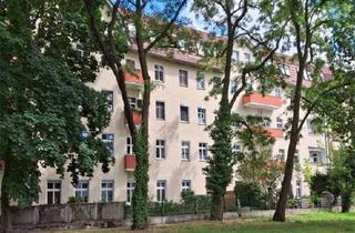 Wohnung kaufen in 12105 Mariendorf, Großzügige, helle 4-Zimmer-Wohnung - 2 Bäder, 2 Balkone, ruhige Lage mit Blick ins Grüne