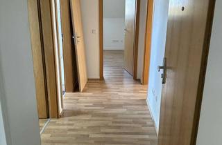 Wohnung mieten in Von-Ketteler-Straße, 51371 Bürrig, Schöne 2-Zimmer-Altbauwohnung mit hohen Decken, Gartenanteil und 2 Stellplätzen