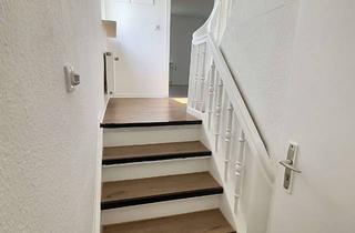Wohnung mieten in 42897 Lennep, Wohnen am Wohnen am Waldrand: Charmante 4-Zimmer-Maisonette, 2 Bäder, Garage u. Stellplatz