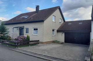 Einfamilienhaus kaufen in Teckstraße, 71126 Gäufelden, gepflegtes Einfamilienhaus in Massivbauweise mit acht Zimmern in Gäufelden