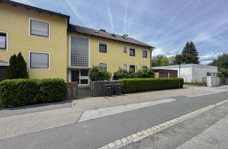 Mehrfamilienhaus kaufen in 90518 Altdorf, Mehrfamilienhaus mit drei vermieteten Einheiten – Solide Kapitalanlage mit Entwicklungspotenzial