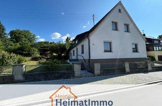 Einfamilienhaus kaufen in 89447 Zöschingen, Natur pur in Zöschingen und viel Potenzial: Freistehendes Familiendomizil zum Aufblühen.