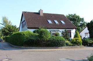 Einfamilienhaus kaufen in 24783 Osterrönfeld, Osterrönfeld - Großzügiges Einfamilienhaus mit vermietetem Obergeschoss