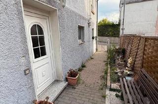 Haus kaufen in 71672 Marbach, Marbach am Neckar - Zweifamilienhaus zentral in Marbach am Neckar