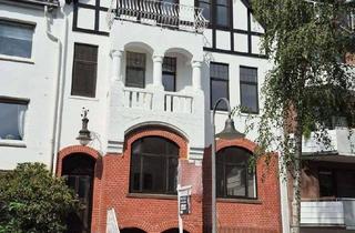 Wohnung kaufen in Albersstraße 10, 28209 Schwachhausen, Bremen-Schwachhausen | Exklusive 4-Zimmer-Altbauwohnung, 105 m², 2 Balkone, provisionsfrei