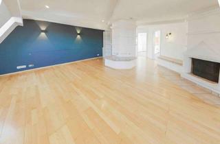 Wohnung kaufen in 70180 Süd, Stilvolle 3,5-Zimmer-DG-Wohnung mit Sauna, Kamin und Stellplatz in zentraler Stuttgarter Lage
