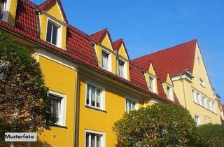 Wohnung kaufen in Reitbahnstraße xx, 09111 Zentrum, Familienfreundliche 3-Zimmer-Wohnung mit Balkon, Stellplatz & Einbauküche