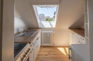 Wohnung kaufen in 79104 Herdern, Gemütliche DG-Wohnung, frisch renoviert, bezugsbereit