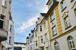 Wohnung mieten in Jahnstrasse 13, 19055 Schelfstadt, EG 3 Zi.-TOP Lage Schelfstadt, sanierter Altbau,sehr hell ,S/W Balkon,neue EBK