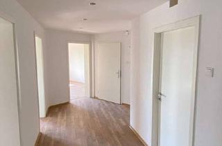 Wohnung mieten in Leipziger Straße 73, 66113 Saarbrücken, Helle renovierte 4-ZKB Wohnung in verkehrsgünstiger Lage