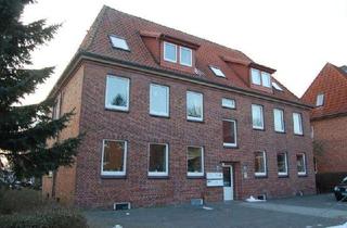 Wohnung mieten in 25746 Heide, Gepflegte 3-Zimmer-Wohnung im 1. Obergeschoss in der Nähe des WKK in Heide, Kreis Dithmarschen
