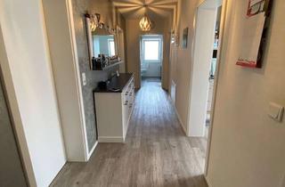 Wohnung mieten in Im Heidental, 35279 Neustadt, Lebendiger Wohnraum: 3-Zimmer-Wohnung in Neustadt