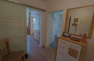 Wohnung mieten in Marloffsteiner Straße 22, 91080 Uttenreuth, Wohnen mit Charakter: 3-Zimmer-Dachgeschosswohnung in Uttenreuth