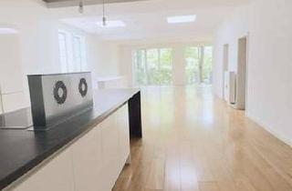 Wohnung mieten in Jordanstraße, 60486 Bockenheim, Großzügiges Wohnen mit besonderem Flair – Stilvolle 5 ZW auf zwei Ebenen mit eigenem Garten