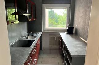 Wohnung mieten in 66125 Saarbrücken, Moderne 2 ZKB-Wohnung EBK und Loggia