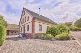 Haus kaufen in 66879 Kottweiler-Schwanden, 7 Hektar großes Landhausanwesen mit umfangreichen Nebengebäuden und Pferdeboxen