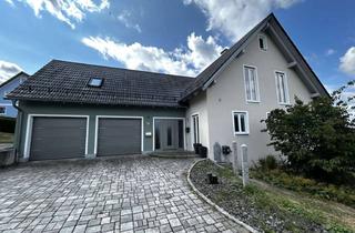 Einfamilienhaus kaufen in Am Schießlkreuz 11, 92552 Teunz, Einfamilienhaus mit vermieteter Einliegerwohnung | Photovoltaik | Doppelgarage | großer Garten