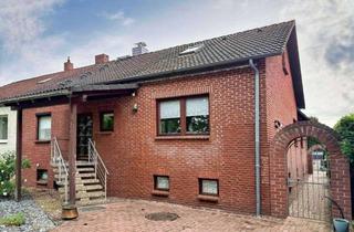 Doppelhaushälfte kaufen in 29313 Hambühren, Doppelhaushälfte mit großem Grundstück und viel Potenzial in Hambühren