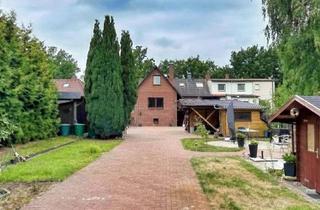 Doppelhaushälfte kaufen in 29313 Hambühren, Doppelhaushälfte mit großem Grundstück und viel Potenzial in Ovelgönne