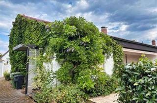 Einfamilienhaus kaufen in 77694 Kehl, Charmantes Einfamilienhaus in ruhiger Lage mit viel Potential