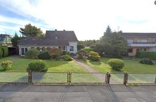 Grundstück zu kaufen in 40699 Erkrath, Attraktives großes Baugrundstück mit Abrisshaus in Erkrath-Kempen