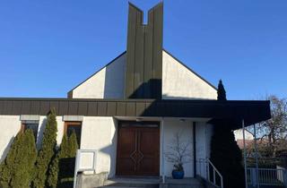 Haus kaufen in Bogenstraße 73, 90537 Feucht, Ehemaliges Kirchengebäude sucht neue Aufgabe!