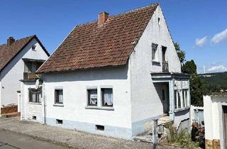 Haus kaufen in 67714 Waldfischbach-Burgalben, Sanierungsbedürftiges Wohnhaus mit Potenzial