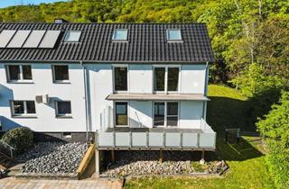Doppelhaushälfte kaufen in 31737 Rinteln, Hochwertige Doppelhaushälfte mit Weitblick – Südterrasse & viel Platz!