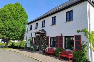Haus kaufen in 56769 Arbach, Liebevoll renoviertes ehemaliges Schulgebäude in ruhiger Lage in der Nähe des Nürburgrings (± 15 km)