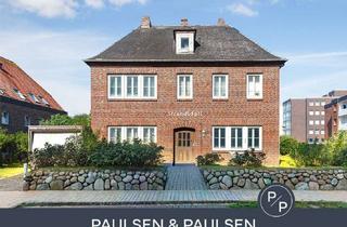 Villa kaufen in 25980 Sylt, Geräumige Stadtvilla mit Garage in direkter Strand- und Stadtlage in Westerland