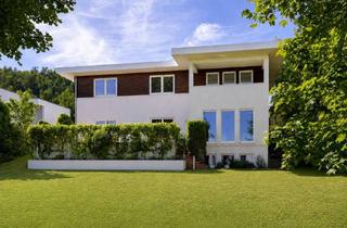 Haus mieten in 61462 Königstein, Architektur, Design und Qualität auf hohem Niveau: Moderne Familienvilla mit Skylineblick in Toplage