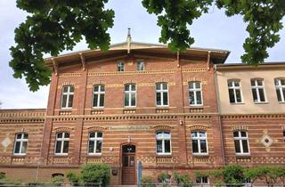 Büro zu mieten in Karl-Liebknecht-Straße 30, 16816 Neuruppin, Büro bzw. Praxisraum in guter Innenstadtlage von Neuruppin