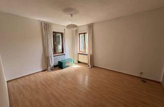 Immobilie mieten in Martin-Luther-Straße, 71638 Ludwigsburg, Schönes WG-Zimmer mit charmantem Altbauflair in Ludwigsburg