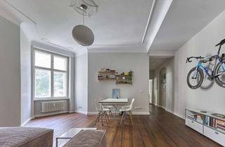 Wohnung kaufen in Mindener Straße 25, 10589 Charlottenburg, Ruhige 2-Zimmer-Altbauwohnung im Gartenhaus nahe Schloss Charlottenburg