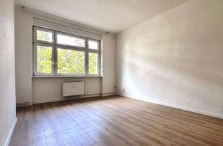 Wohnung mieten in Albert-Vater-Straße 91, 39108 Stadtfeld Ost, 2-Zimmer-Whg, WG-geeignet mit großer Küche, Balkon in Stadfeld