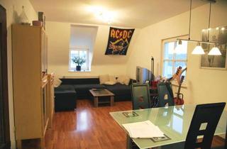 Wohnung mieten in Josef-Umdasch-Str. 11, 74933 Neidenstein, 2-Zi.-DG-Wohnung mit Blick auf die Burg
