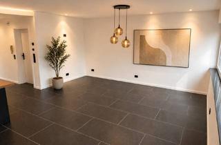 Wohnung mieten in Hauptstraße 172, 50226 Frechen, Exklusive 2-Zimmer Wohnung mit Sonnenbalkon & neuer Einbauküche