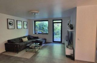 Wohnung mieten in Asbachtal 26, 45257 Kupferdreh, renovierte 67 m²Wohnung mit Balkon, Terrasse & eigenem Garten in ruhiger Lage – Essen-Kupferdreh